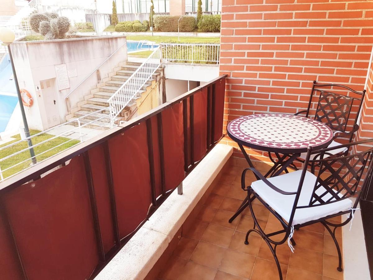 Coqueto Con Garaje Y Piscina A 8' Playa Brazomar